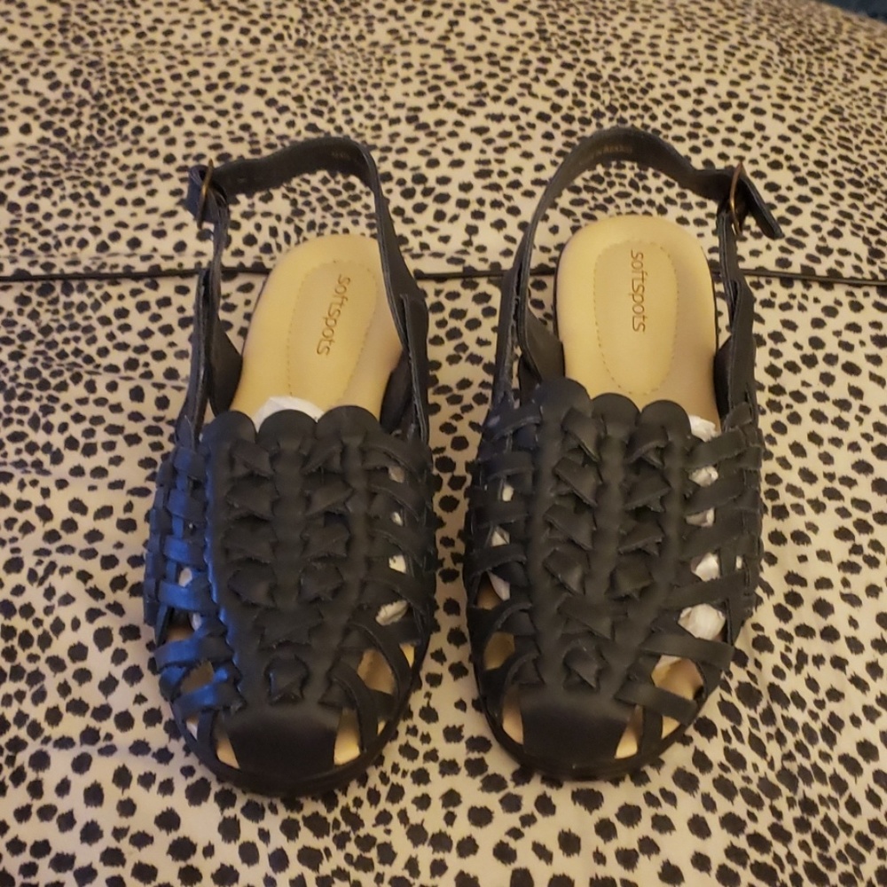 12 D SoftSpots Flats with Basket Toe Area